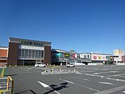 ショッピング施設「プレ葉ウォーク浜北まで1200m」