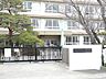 周辺：小学校「市立芳川小学校まで370m」