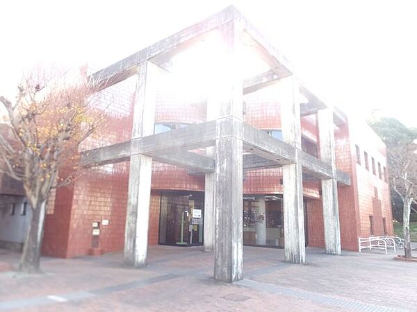 画像24:役所「菊川市立図書館菊川文庫まで2200m」