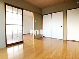 居間