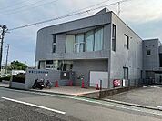 図書館「市立蒲原図書館まで1373m」