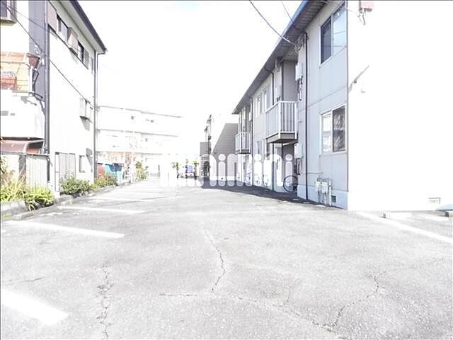 6 / 9