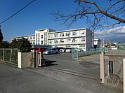 中学校「市立吉原第一中学校まで1500m」
