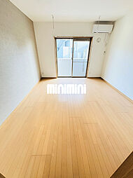 ヴィガラス7 106 1階1Kのリビング/ダイニング