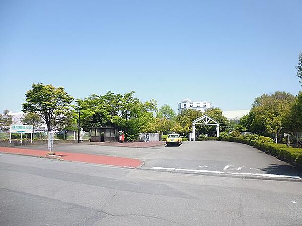 画像17:大学「静岡福祉大学まで3800m」