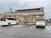 コンビニ「セブンイレブン焼津3丁目店まで565m」