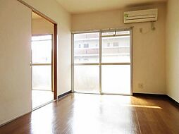 居間