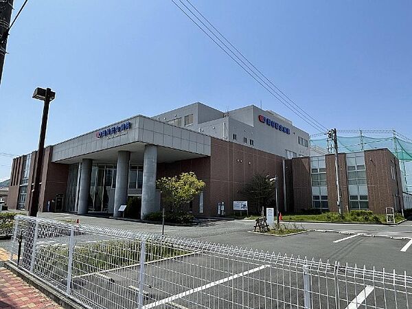 周辺：病院「医療法人社団宏和会岡村記念病院まで1733m」