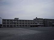 中学校「岐阜市立陽南中学校まで1182m」