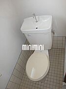 清潔感のあるトイレです。