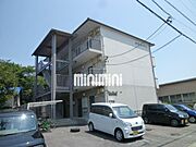 重厚感のあるマンションタイプの建物です