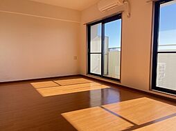 ハイツ南 5階2LDKのリビング/ダイニング