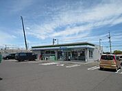 コンビニ「ファミリーマート岐南薬師時点まで300m」