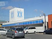 コンビニ「ローソンまで760m」