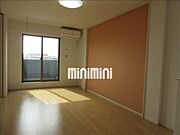 木の温もりが優しいフローリングです。