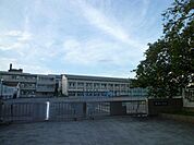 小学校「岐阜市立柳津小学校まで1662m」
