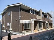 オシャレな外観の建物ですね。
