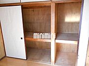 奥行きのある押入れです。