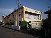 幼稚園、保育園「ひかり幼稚園まで2000m」