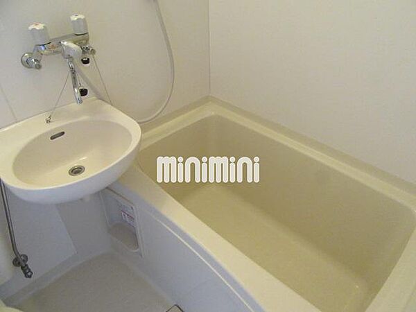 画像12:洗面のある浴室です