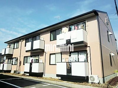 外観：南向きの2階建てコーポ