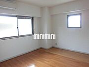 明るいお部屋です