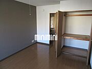 8帖の余裕のあるお部屋です。