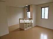13．5帖のお部屋です。日当り良好です。