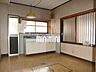 室内：ダイニングキッチンです。