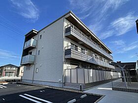 ソレイユ祈年  ｜ 岐阜県岐阜市祈年町１１丁目（賃貸マンション1LDK・1階・47.65㎡） その1