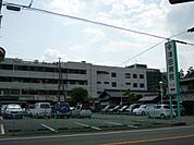 病院「医療法人慈朋会澤田病院まで942m」
