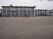 小学校「岐阜市立本荘小学校まで1006m」