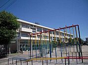小学校「岐阜市立白山小学校まで128m」