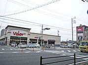スーパー「バロー都通店まで640m」