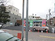 コンビニ「ファミリーマート岐阜若宮町九丁目店まで296m」