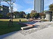公園「金公園まで611m」