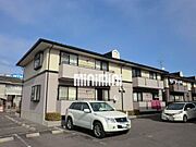 ツートンカラーのオシャレな外観です！