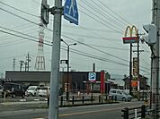 その他「マクドナルド静里店まで1300m」