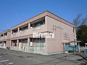 閑静な住宅街の物件です。