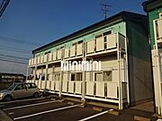 住宅地として人気のエリアにありますよ。