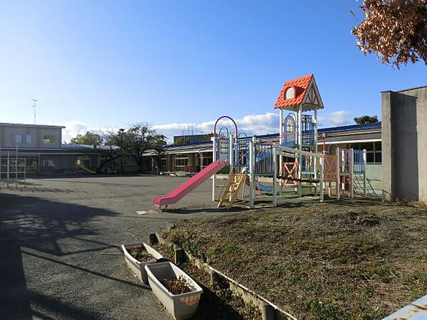 画像21:幼稚園、保育園「北保育園まで590m」