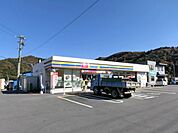 コンビニ「ミニストップまで880m」