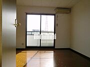 同型のお部屋です。