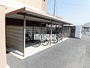 駐輪場もあります。