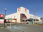 ショッピング施設「平和堂まで2300m」