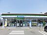 周辺：コンビニ「ファミリーマートまで60m」