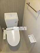 清潔感のあるおしゃれなトイレですよ