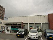 銀行「大垣共立銀行まで470m」