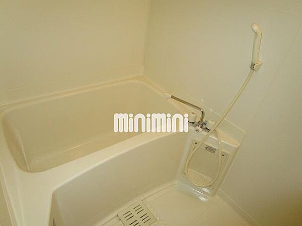 画像6:シンプルなお風呂です。