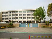 中学校「可児市立蘇南中学校まで2363m」